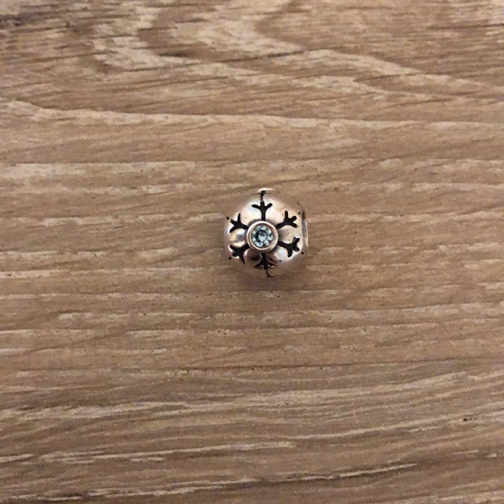Pandora Snowflake Charm ❄️